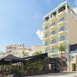 Leonardo Boutique לרנקה