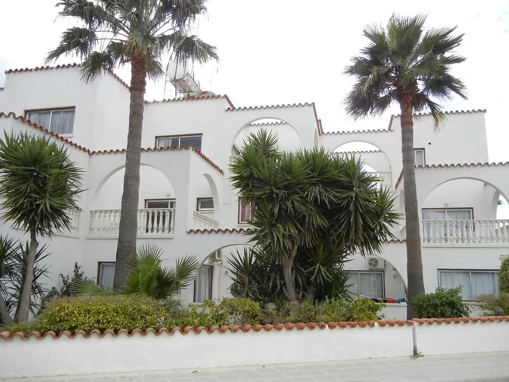 Tsialis Hotel Apartments Ларнака